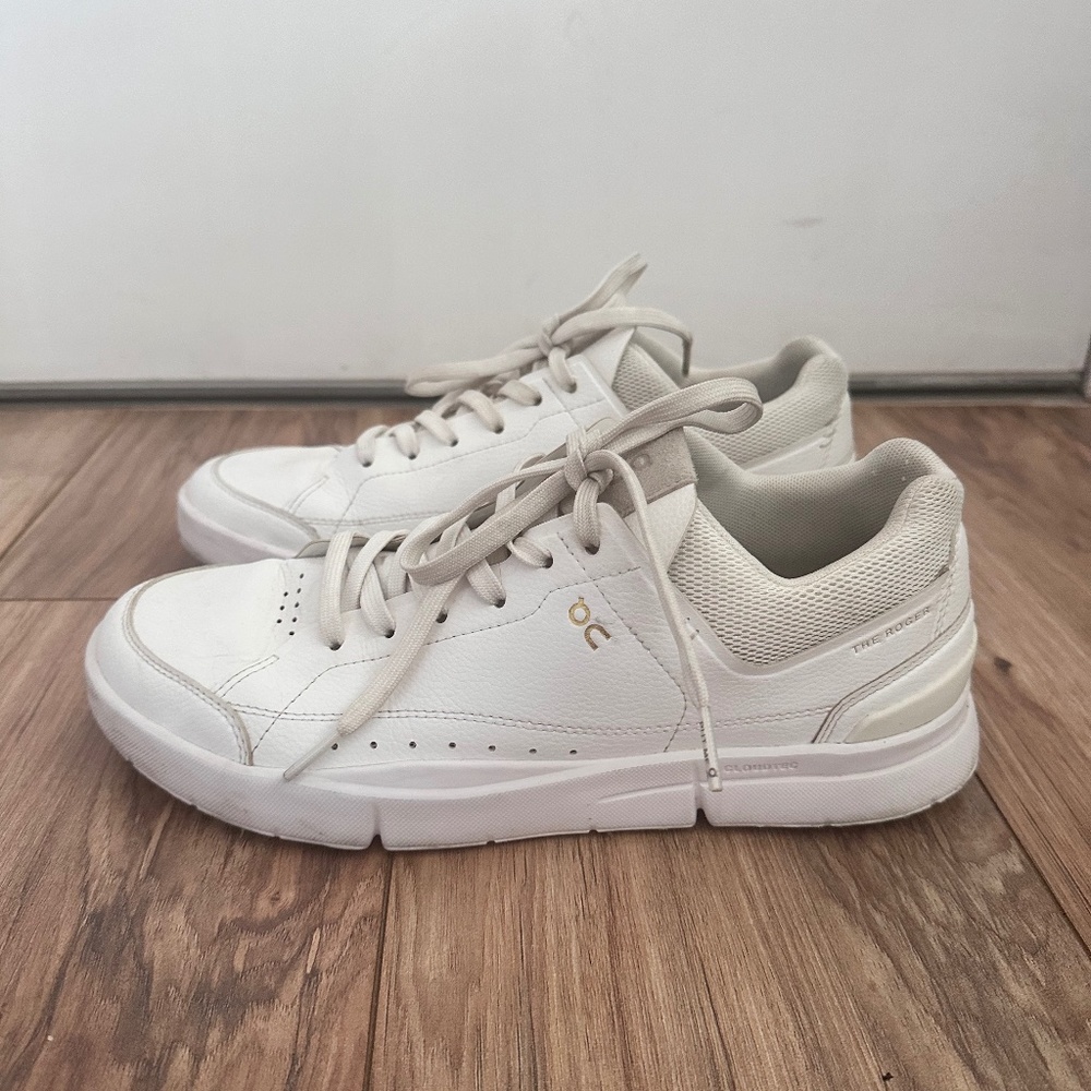 ON Running sneakers - THE ROGER - US9.5 / EU 43